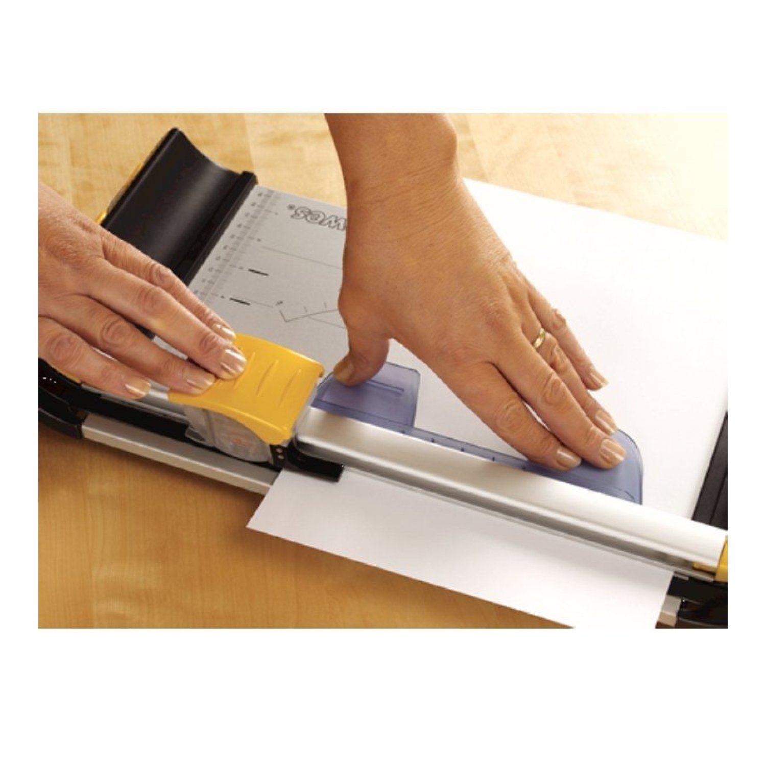 Fellowes Guillotina Neutron · A4 · Corte Preciso