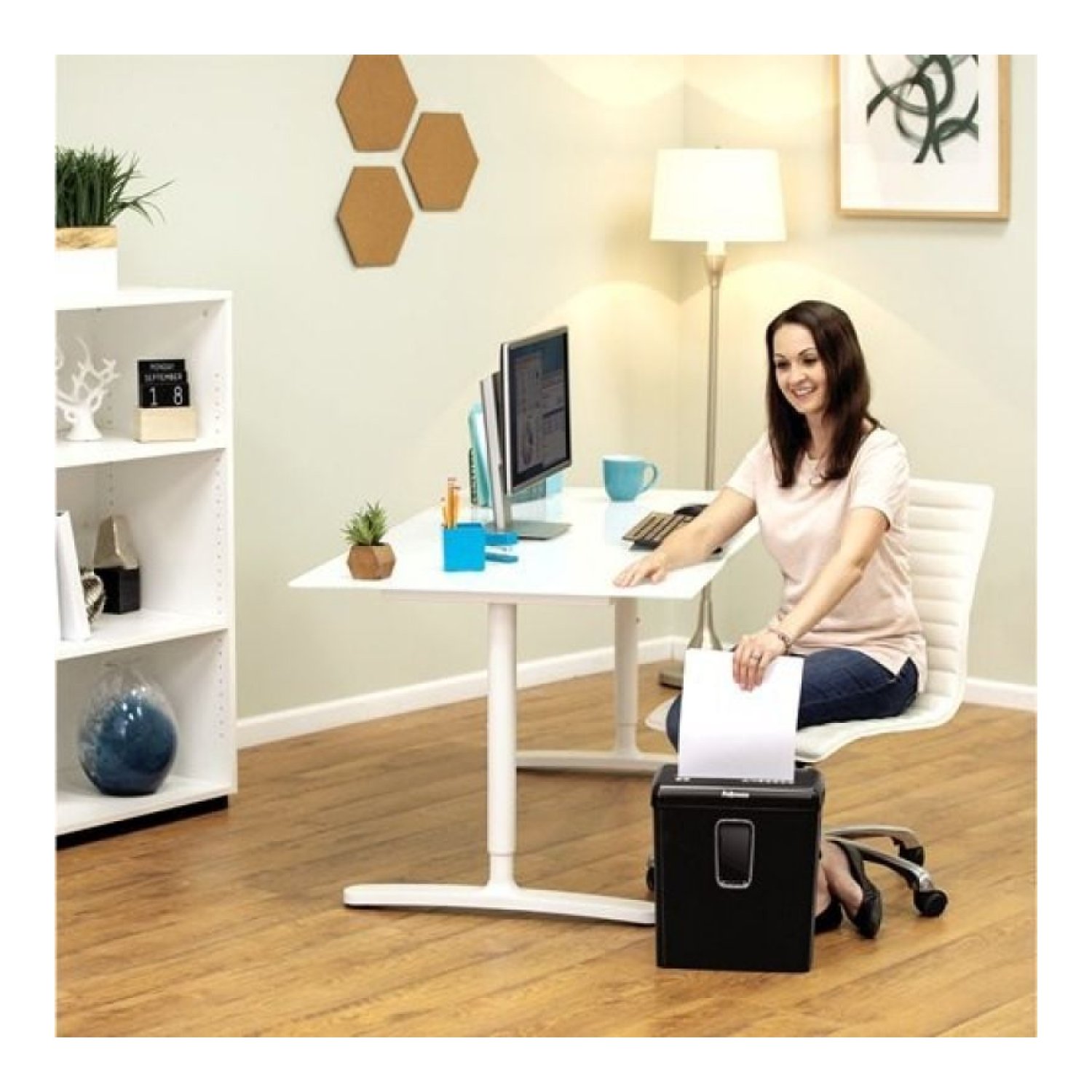 Fellowes P-30C · Destructora de Partículas · Corte 4x34mm · Negra