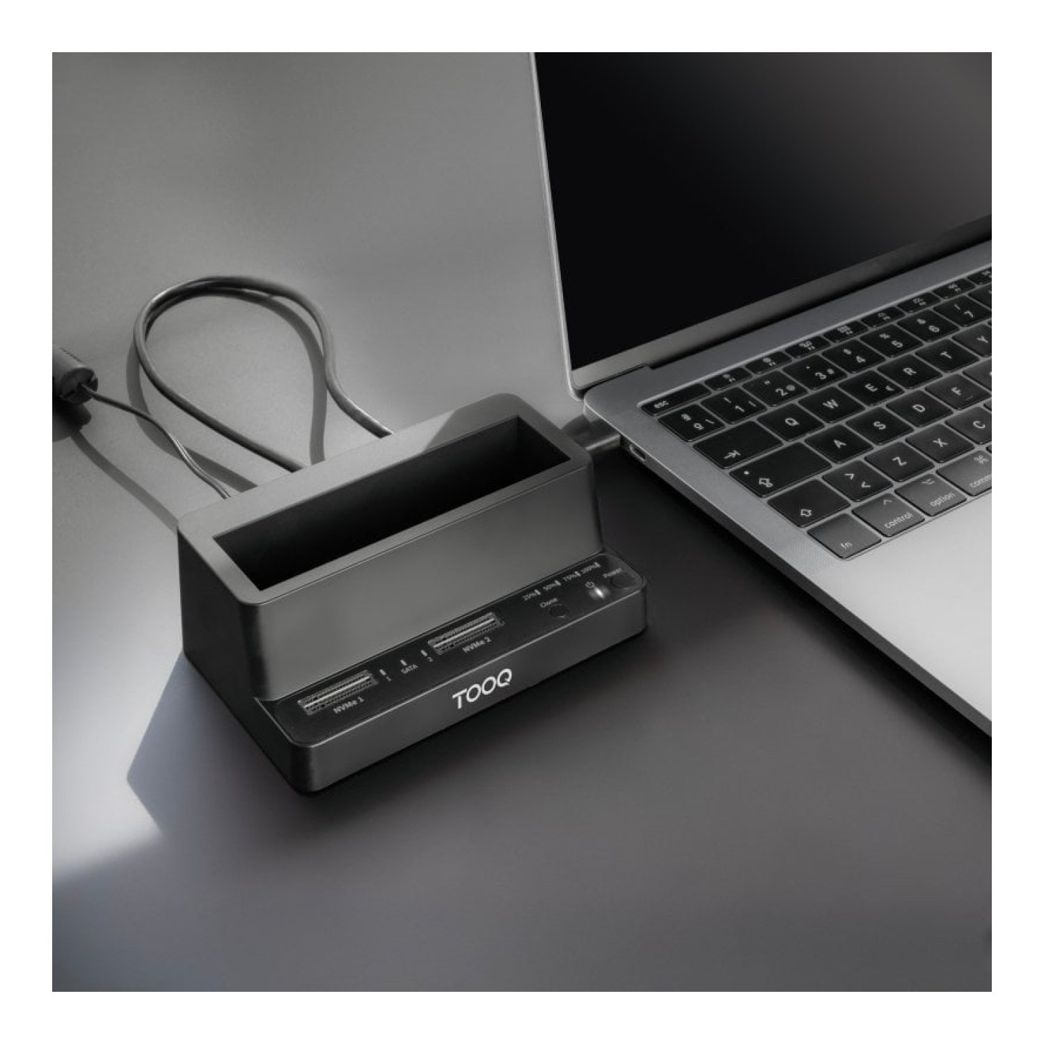 Docking Station para SSD M2 SATA/NVMe TooQ TQDS-502B
