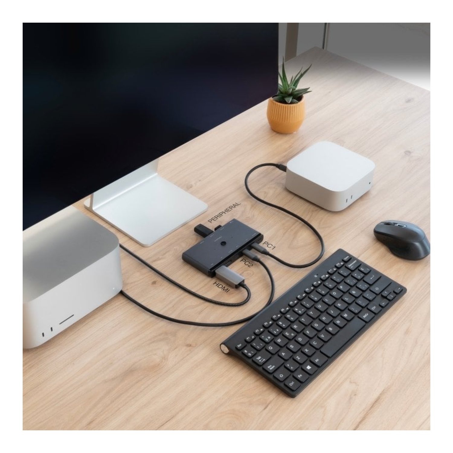 Switch Conmutador 8K Nanocable 10.12.0003/ 1x HDMI/ 1x DisplayPort/ 3x USB/ 2x USB Tipo-C/ 1x Jack 3.5mm/ 2x USB Tipo-C PD