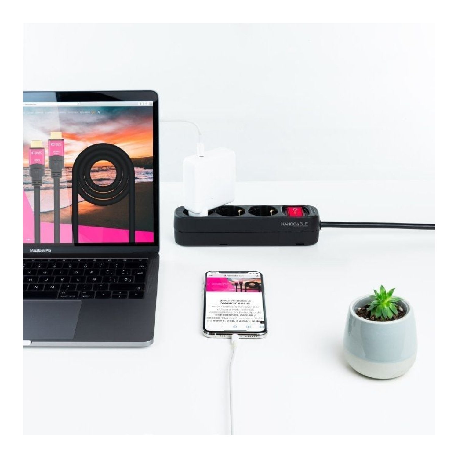 Nanocable · Regleta 3 Tomas · Cable 1,4m · Negra