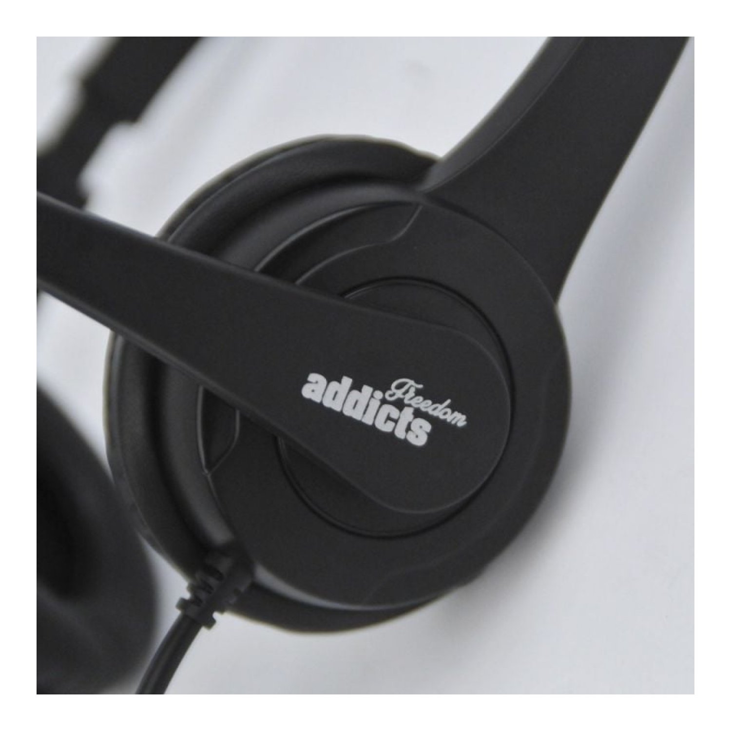 NGS VOX505 · Auriculares USB · Micrófono Integrado · Negros