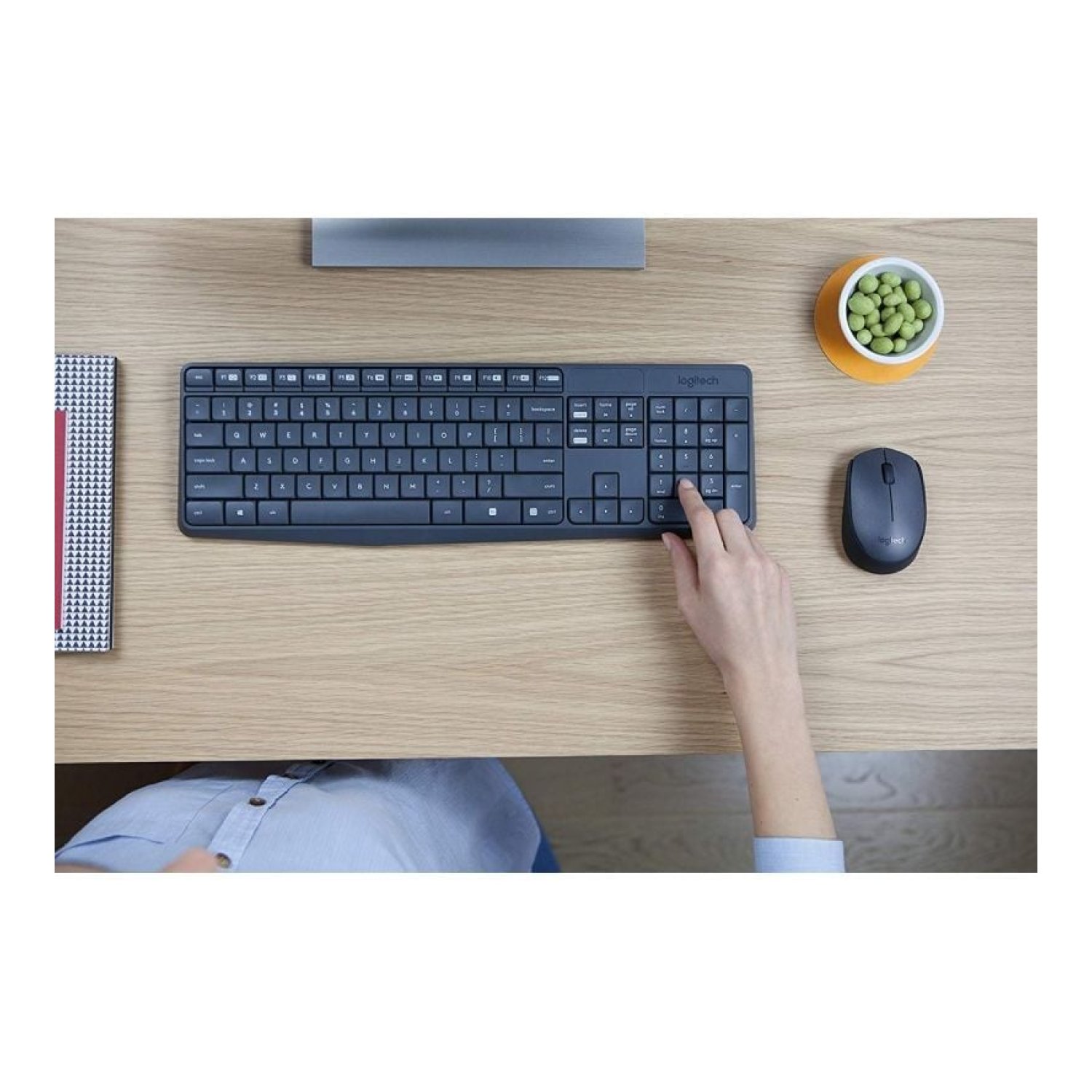 Logitech MK235 · Teclado y Ratón Inalámbricos · 2.4GHz · Pilas Incluidas
