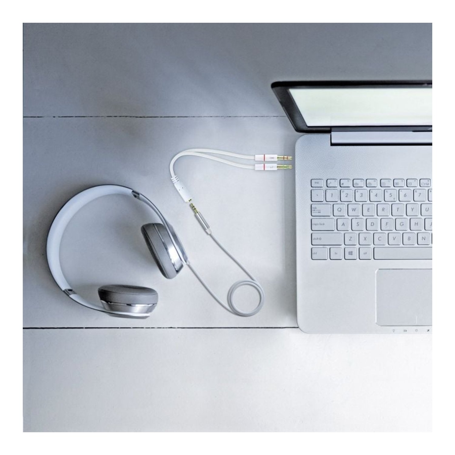 Nanocable · Cable Estéreo Jack 3.5 · 2x Jack 3.5 Macho · 20cm · Blanco