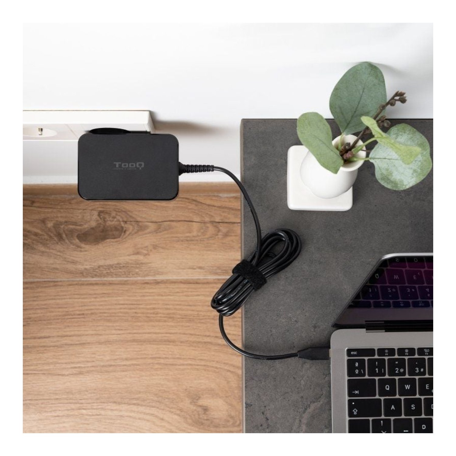 TooQ Cargador GaN · USB-C · 90W · Carga Rápida · 5-20V Automático