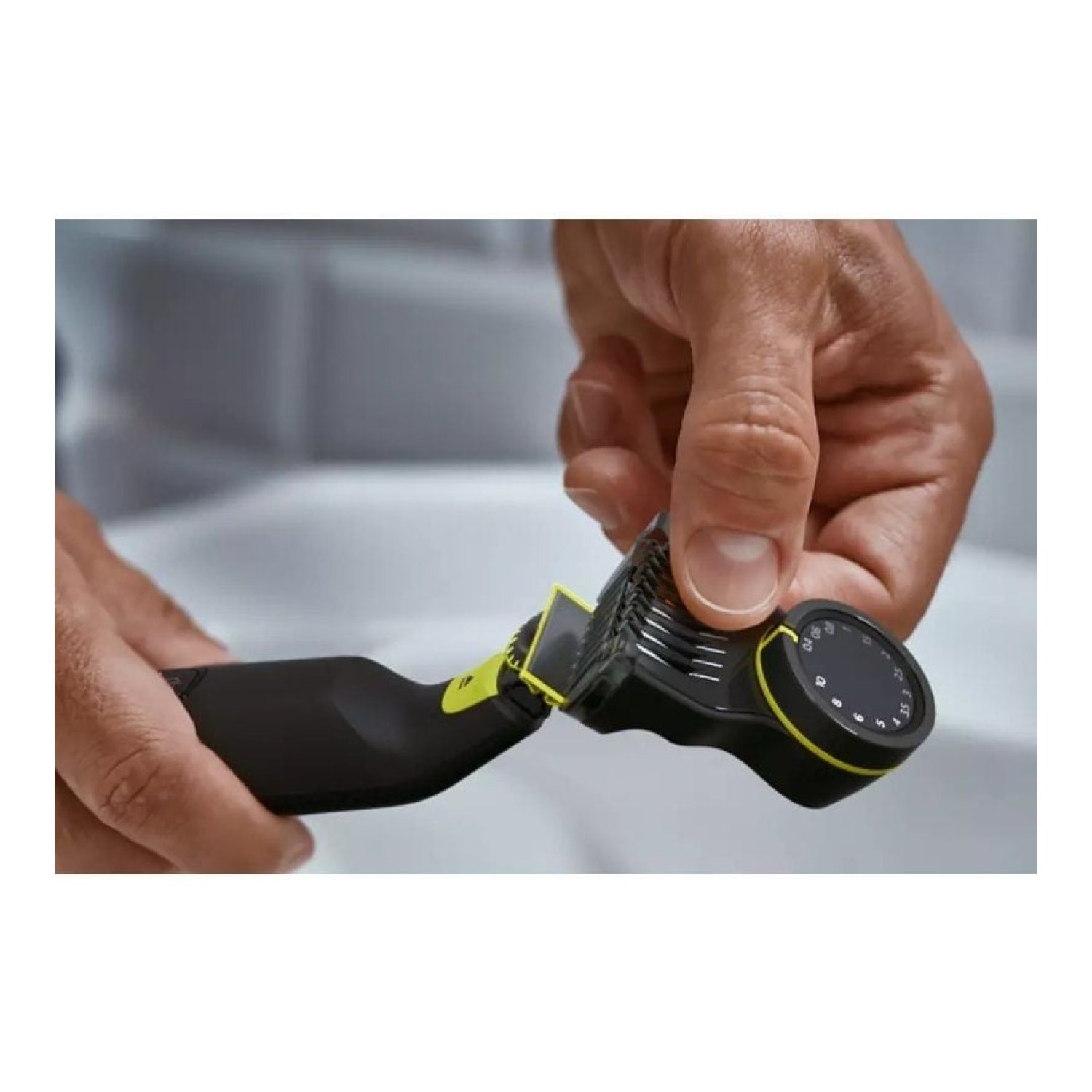 Philips OneBlade Pro 360 QP6552/15 · Cortabarbas Recortadora · Batería · 5 Accesorios