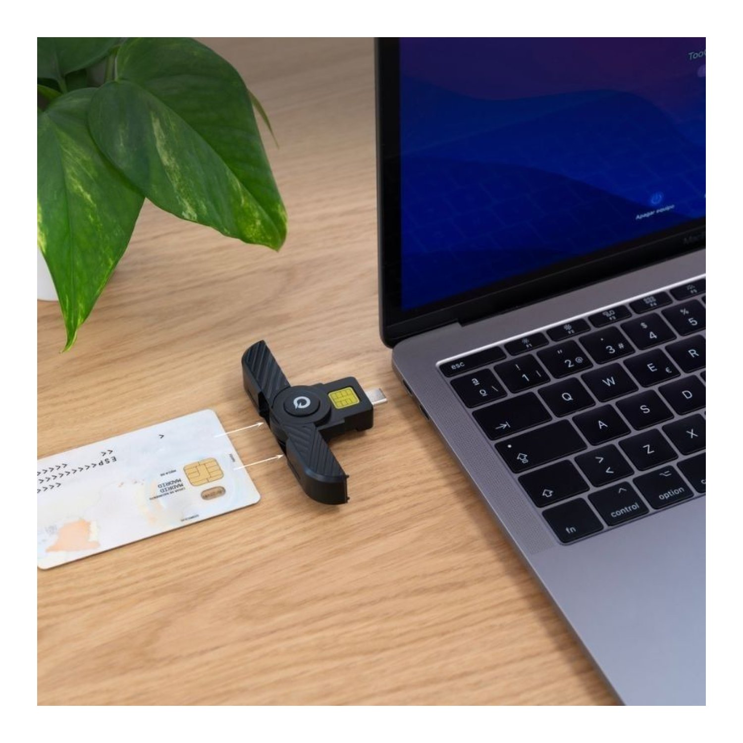 TooQ · Lector DNI y Tarjetas · USB Tipo-C · Negro