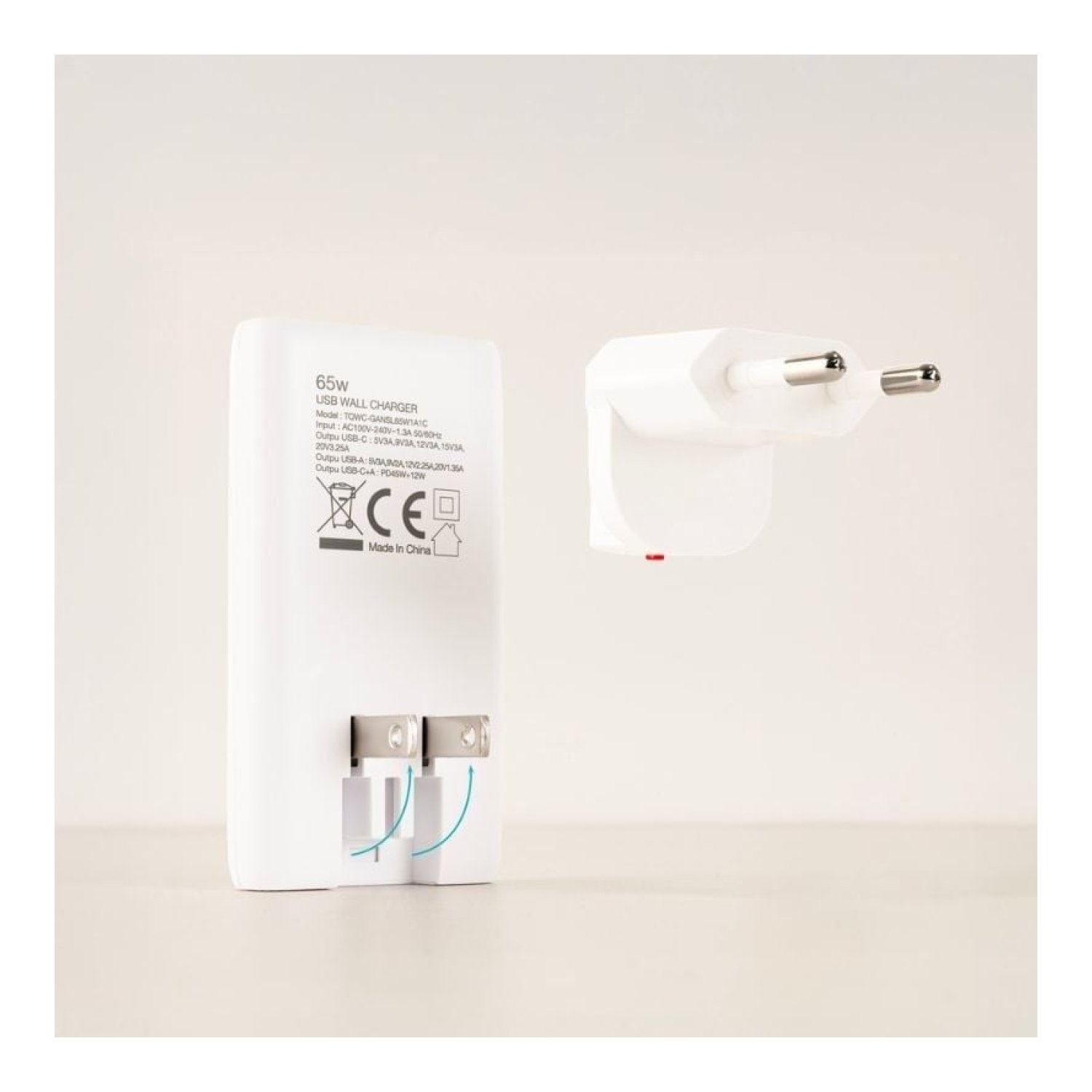 TooQ Cargador GaN Universal · 65W · USB-C + USB · Compacto para Viaje