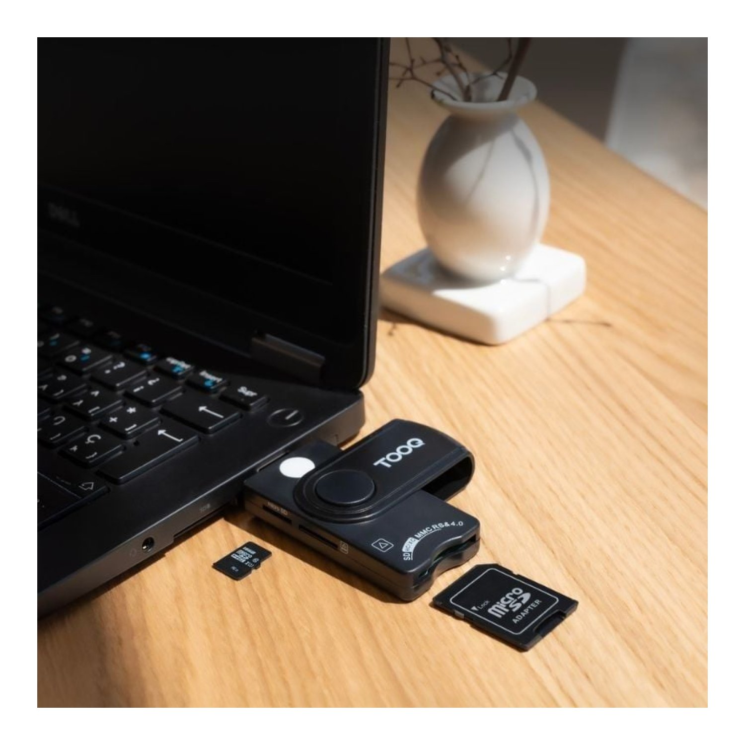 TooQ TQR-3012B · Lector DNI y Tarjetas Inteligentes · USB 2.0 · Negro