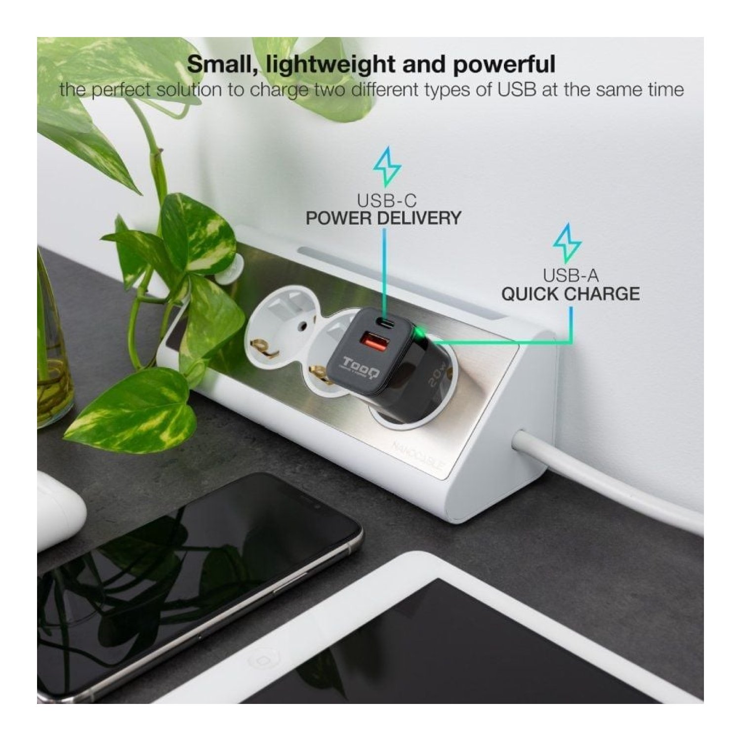 TooQ Cargador Pared · 20W · USB Tipo-C + USB