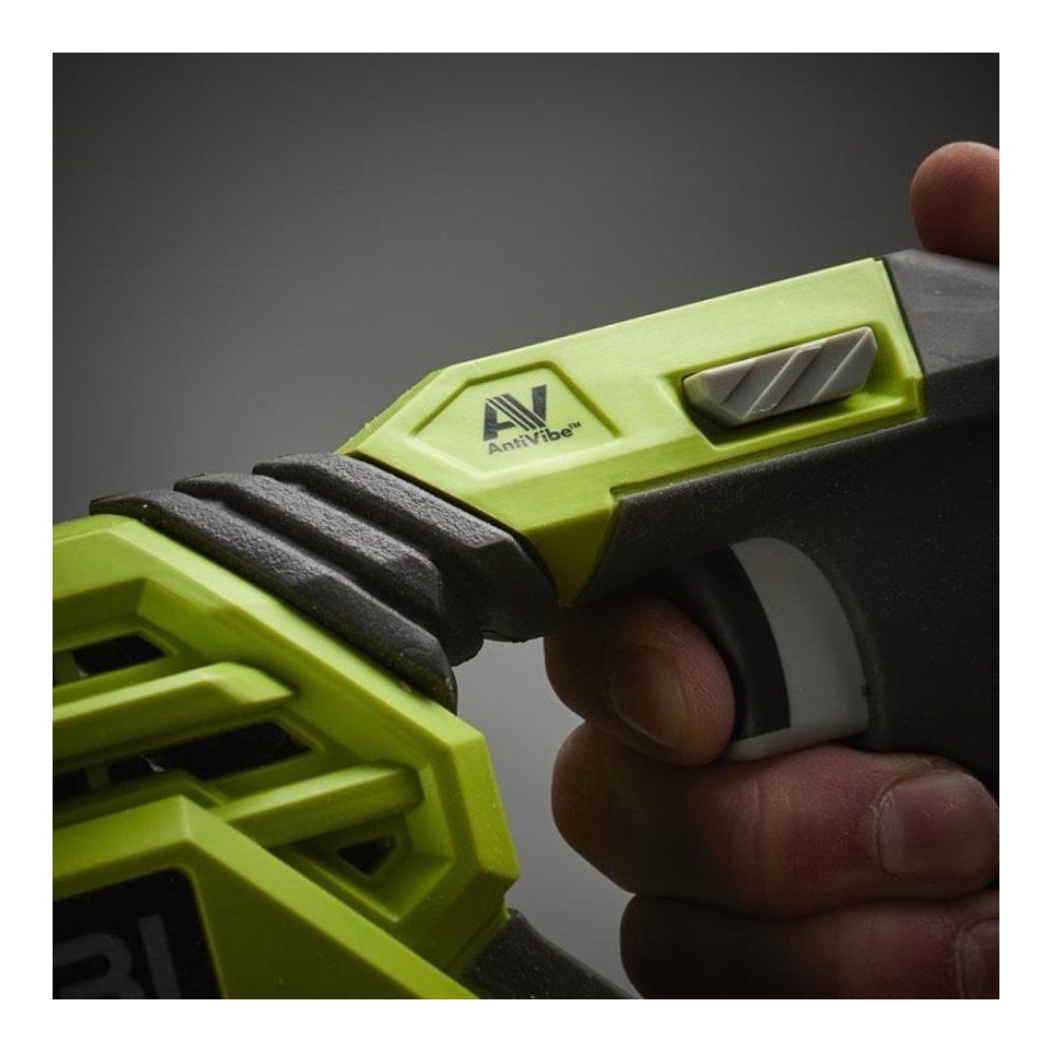 Ryobi ONE+ · Sierra de Sable Sin Cable · 18V · Sin Batería ni Cargador