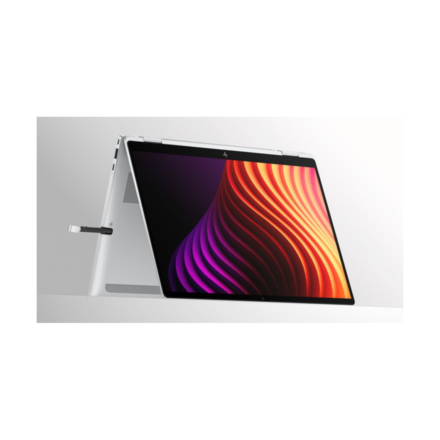 HP EliteBook X Flip G2i 14" · Híbrido 2-en-1 · Intel Core Ultra 7 356H · 32GB LPDDR5x · 1TB SSD · WiFi 7 · Windows 11 Pro